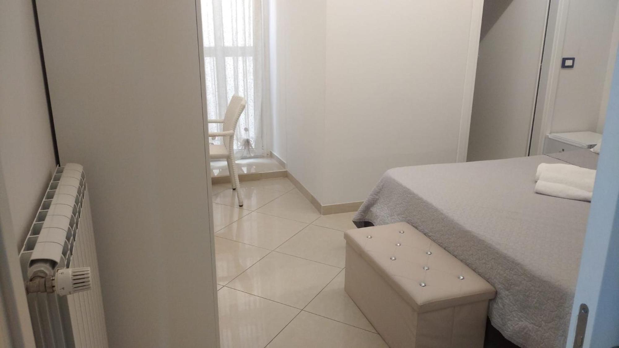 Kimia Home, Centro Modugno Rom bilde