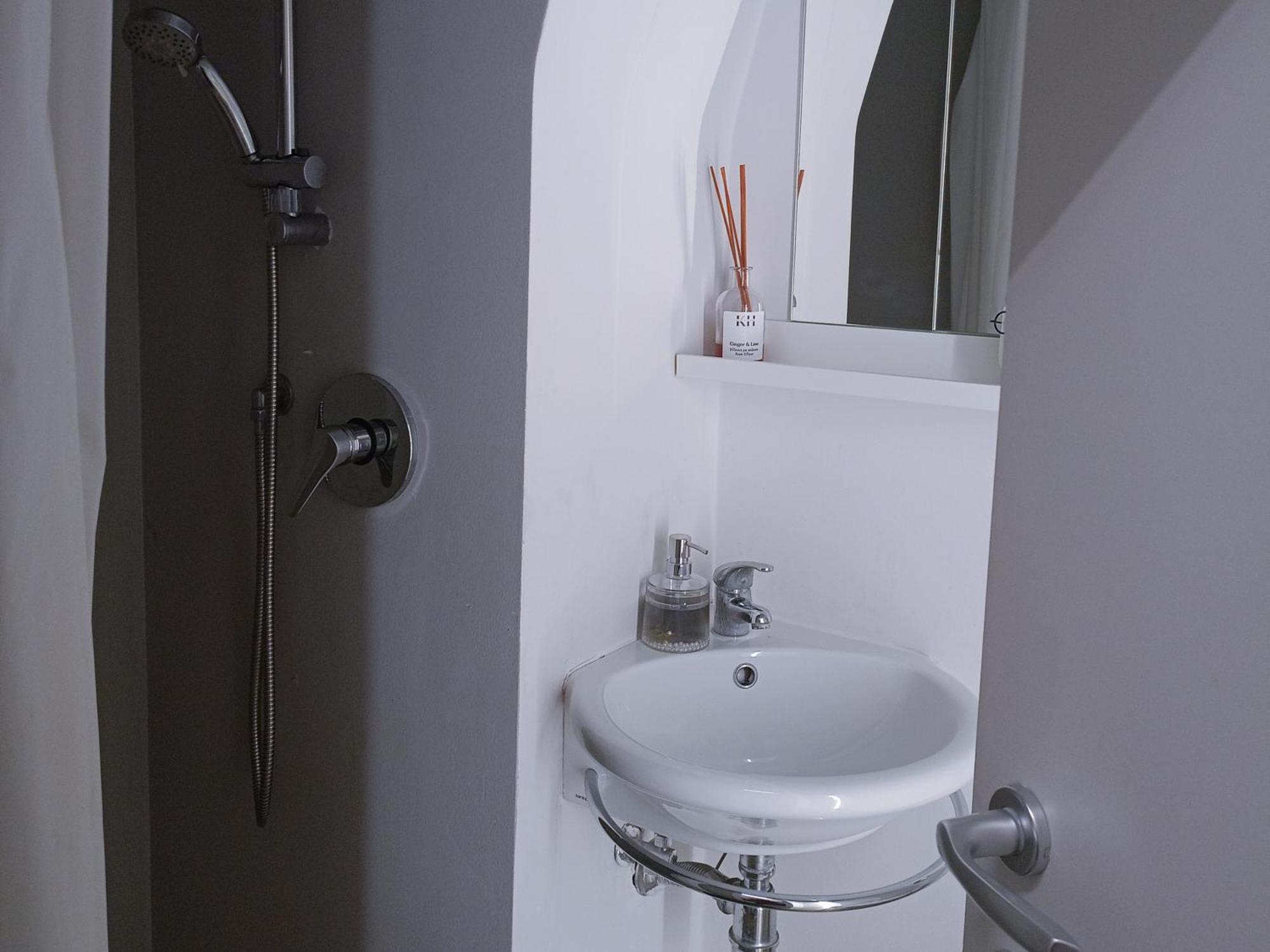 Kimia Home, Centro Modugno Rom bilde